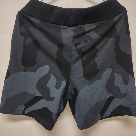 Dolce & Gabbana Shorts - Picture 5 of 6